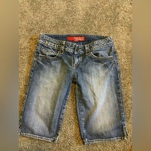 Woman’s Guess jean shorts